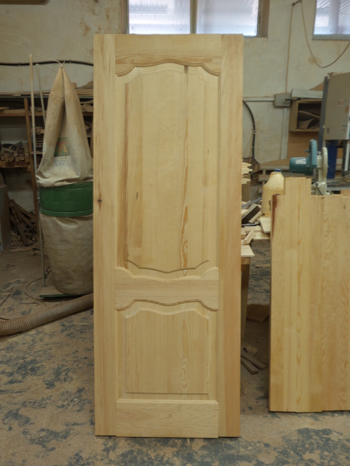 Частные объявления двери. Изготовление деревянных дверей. Оборудование для изготовления деревянных дверей. Производство деревянных дверей. Изготовление дверей из дерева.