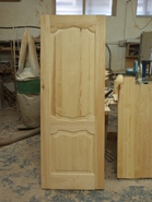 Изготовление и монтаж деревянных дверей.